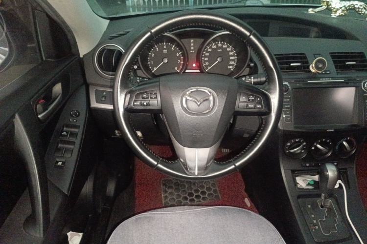 Used Mazda 3 2013 Sedan 1.6L Automatic Elite Model Steering Wheel