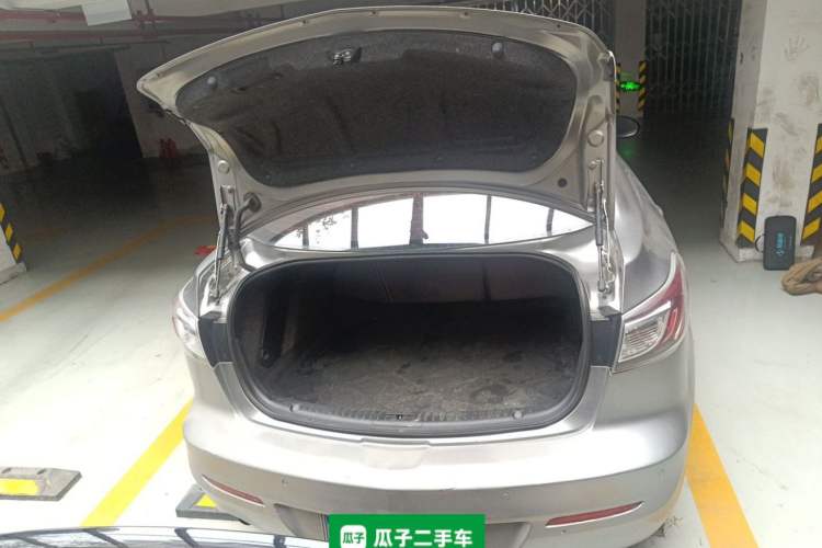 Used Mazda 3 2013 Sedan 1.6L Automatic Elite Model Trunk