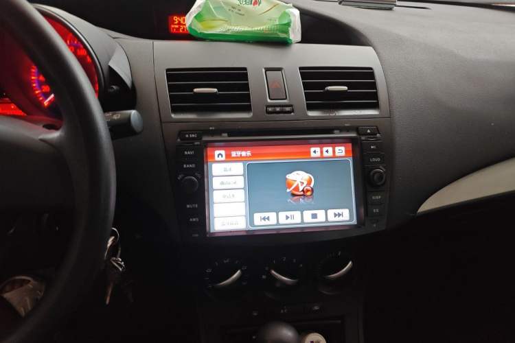 Used Mazda 3 2013 Hatchback 1.6L Automatic Elite Model Audio And AC Panel