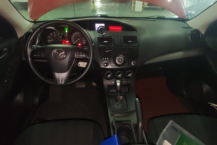Used Mazda 3 2013 Sedan 1.6L Automatic Elite Model Center Console