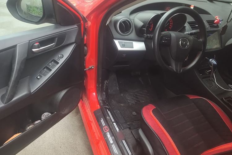 Used Mazda 3 2013 Hatchback 1.6L Automatic Elite Model Driver Seat