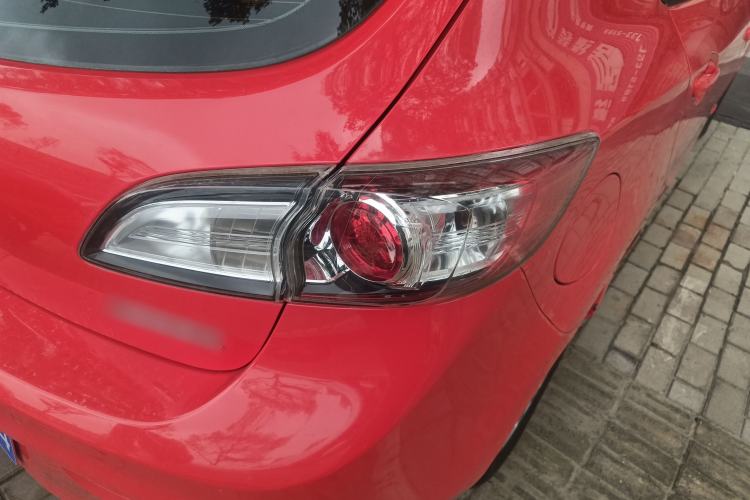 Used Mazda 3 2013 Hatchback 1.6L Automatic Elite Model Exterior 2