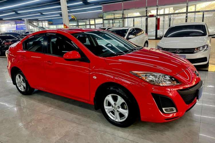 Used Mazda 3 2013 Sedan 1.6L Automatic Elite Model Exterior 2