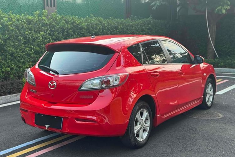 Used Mazda 3 2013 Hatchback 1.6L Automatic Elite Model Exterior 5