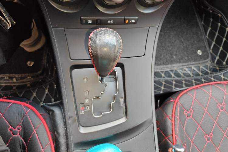 Used Mazda 3 2013 Sedan 1.6L Automatic Elite Model Gear Lever