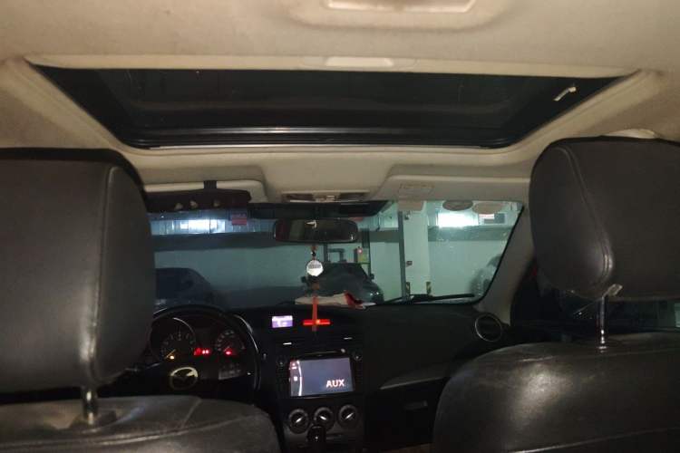 Used Mazda 3 2013 Sedan 1.6L Manual Elite Model Headliner