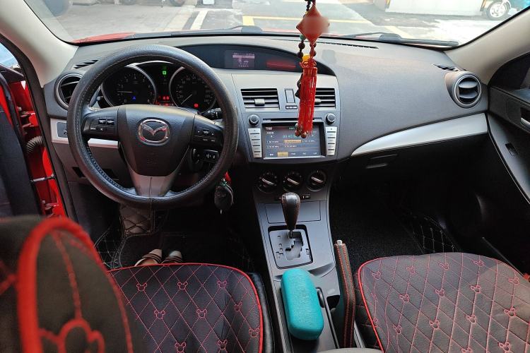 Used Mazda 3 2013 Sedan 1.6L Automatic Elite Model Interior 2
