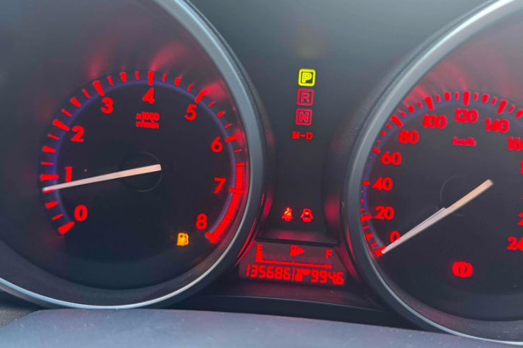 Used Mazda 3 2013 Hatchback 1.6L Automatic Elite Model Odometer Close Up