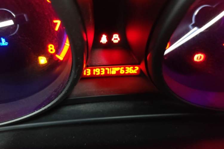 Used Mazda 3 2013 Hatchback 1.6L Automatic Elite Model Odometer Close Up