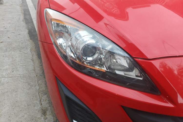 Used Mazda 3 2013 Sedan 1.6L Manual Elite Model Right Front Headlight