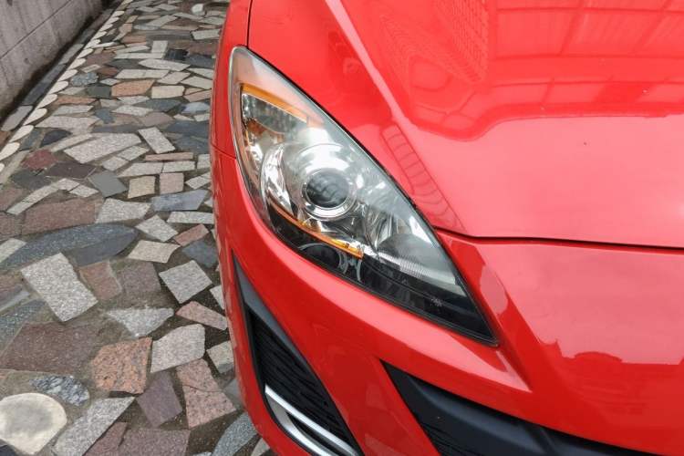 Used Mazda 3 2013 Hatchback 1.6L Automatic Elite Model Right Front Headlight