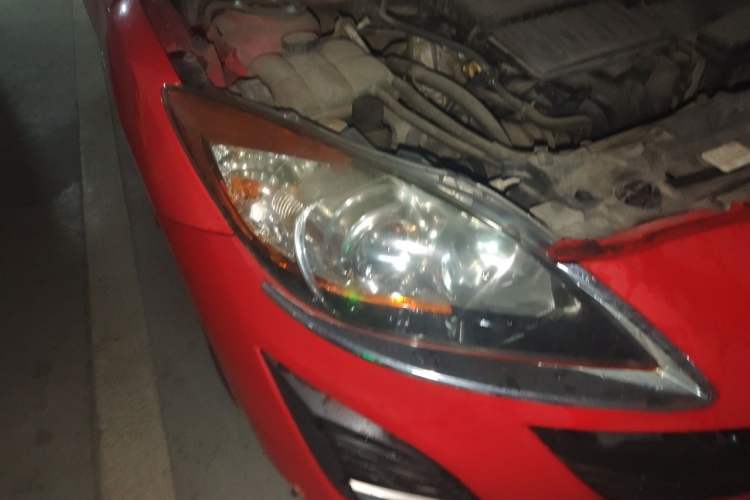 Used Mazda 3 2013 Sedan 1.6L Manual Elite Model Right Front Headlight