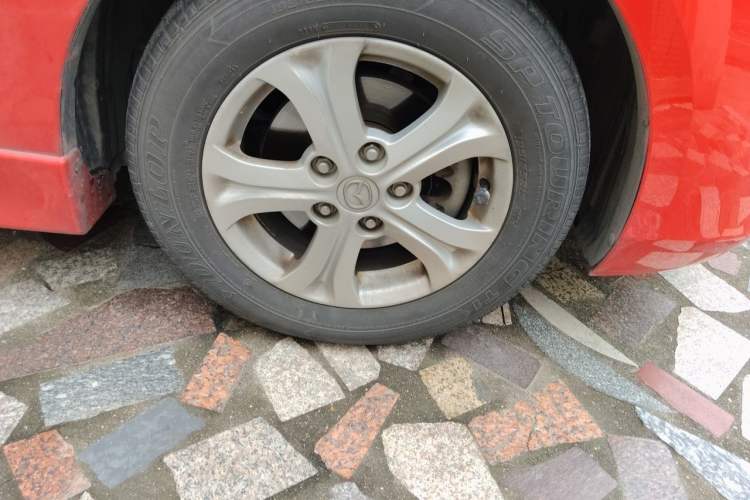 Used Mazda 3 2013 Hatchback 1.6L Automatic Elite Model Right Front Wheel Hub