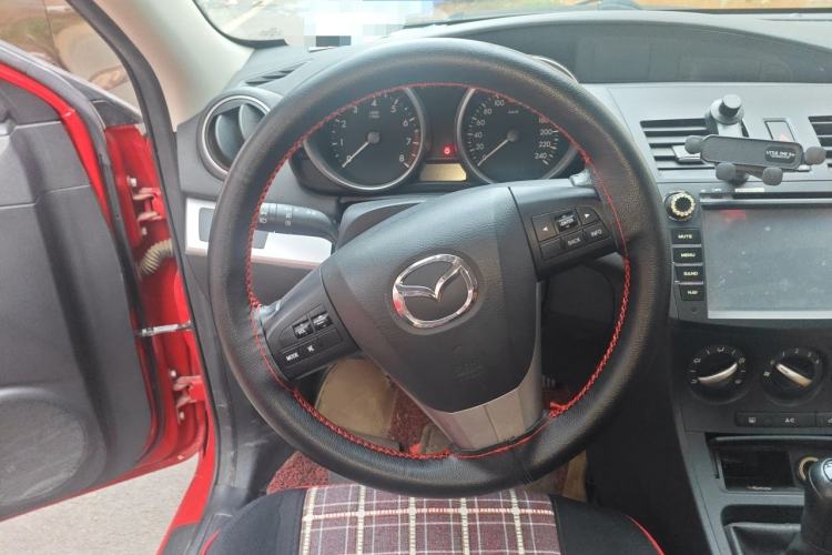 Used Mazda 3 2013 Sedan 1.6L Manual Elite Model Steering Wheel