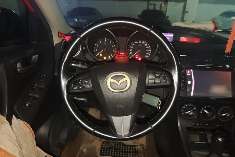 Used Mazda 3 2013 Sedan 1.6L Manual Elite Model Steering Wheel