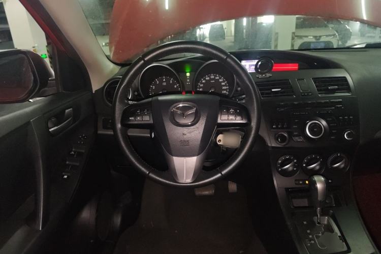 Used Mazda 3 2013 Sedan 1.6L Automatic Elite Model Steering Wheel