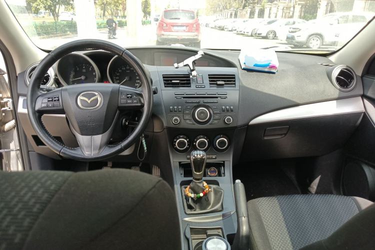 Used Mazda 3 2013 Sedan 1.6L Manual Elite Model Center Console