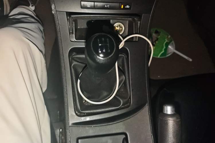 Used Mazda 3 2013 Sedan 1.6L Manual Elite Model Gear Lever