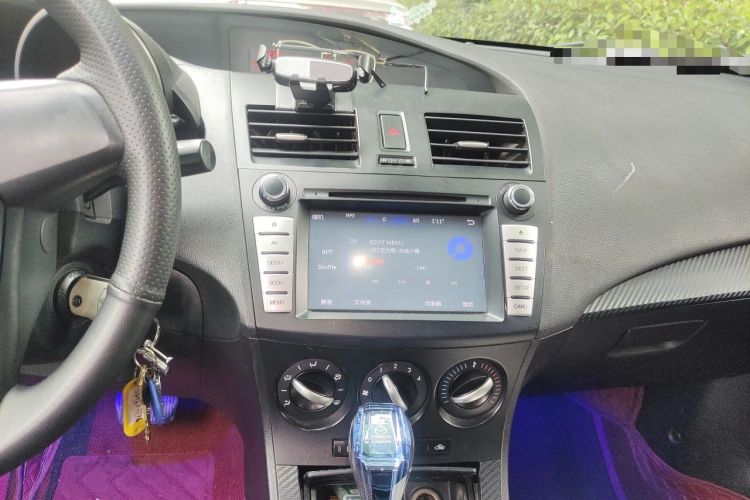 Used Mazda 3 2013 Hatchback 1.6L Automatic Elite Model Audio And AC Panel