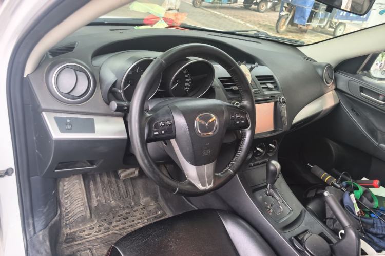 Used Mazda 3 2013 Sedan 1.6L Automatic Elite Model Center Console