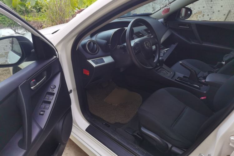 Used Mazda 3 2013 Hatchback 1.6L Automatic Elite Model Driver Seat