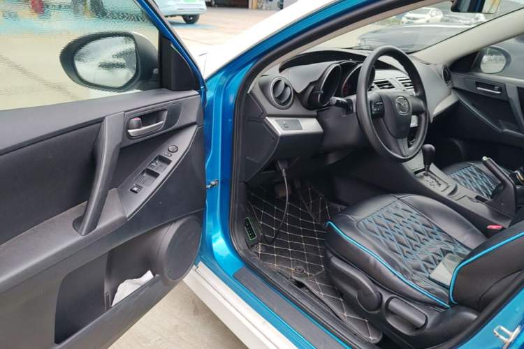 Used Mazda 3 2013 Hatchback 1.6L Automatic Elite Model Driver Seat