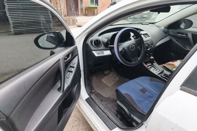 Used Mazda 3 2013 Hatchback 1.6L Automatic Elite Model Driver Seat
