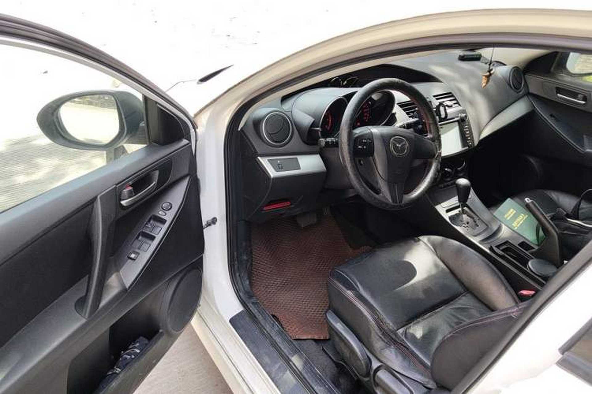 Used Mazda 3 2013 Hatchback 1.6L Automatic Elite Model Driver Seat