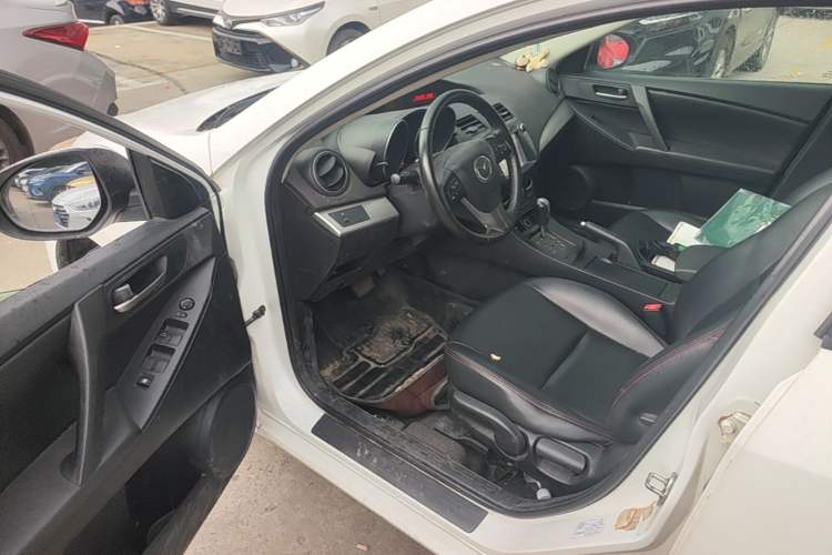 Used Mazda 3 2013 Sedan 1.6L Automatic Elite Model Driver Seat