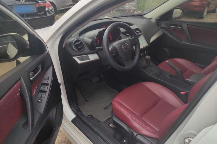 Used Mazda 3 2013 Hatchback 1.6L Automatic Elite Model Driver Seat