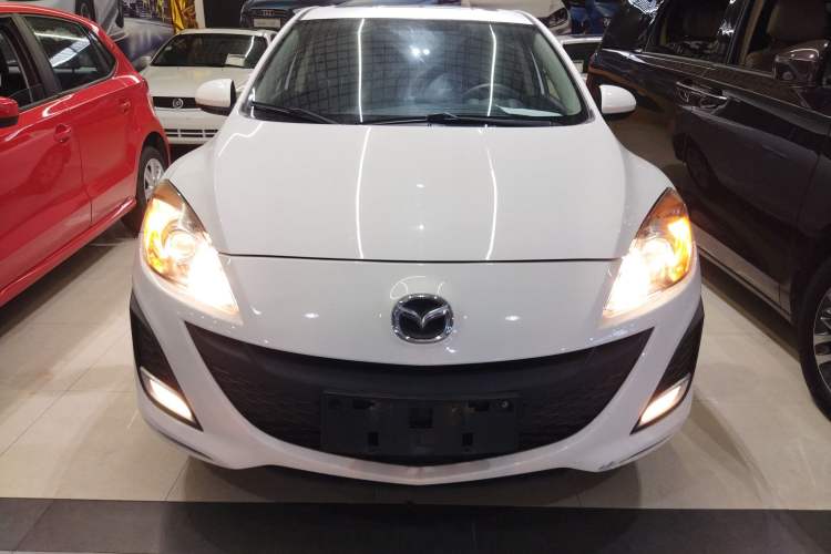 Used Mazda 3 2013 Sedan 1.6L Automatic Elite Model Exterior 1