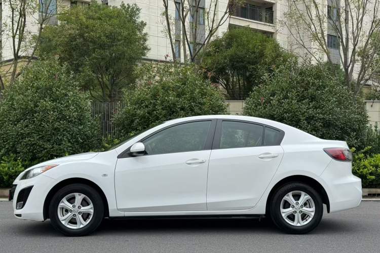 Used Mazda 3 2013 Sedan 1.6L Automatic Elite Model Exterior 1