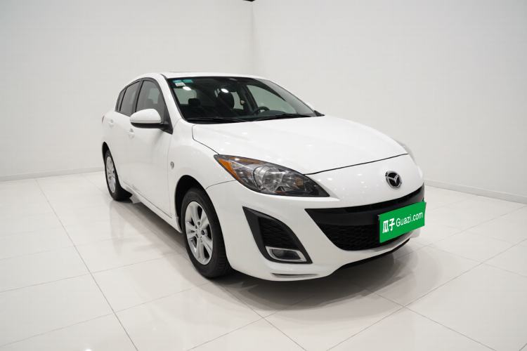 Used Mazda 3 2013 Hatchback 1.6L Automatic Elite Model Exterior 2