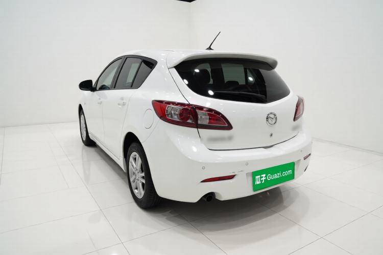 Used Mazda 3 2013 Hatchback 1.6L Automatic Elite Model Exterior 3