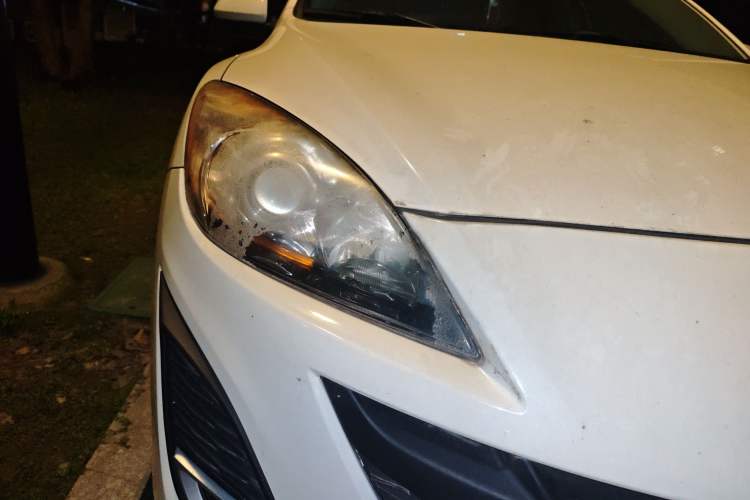 Used Mazda 3 2013 Hatchback 1.6L Automatic Elite Model Exterior 6