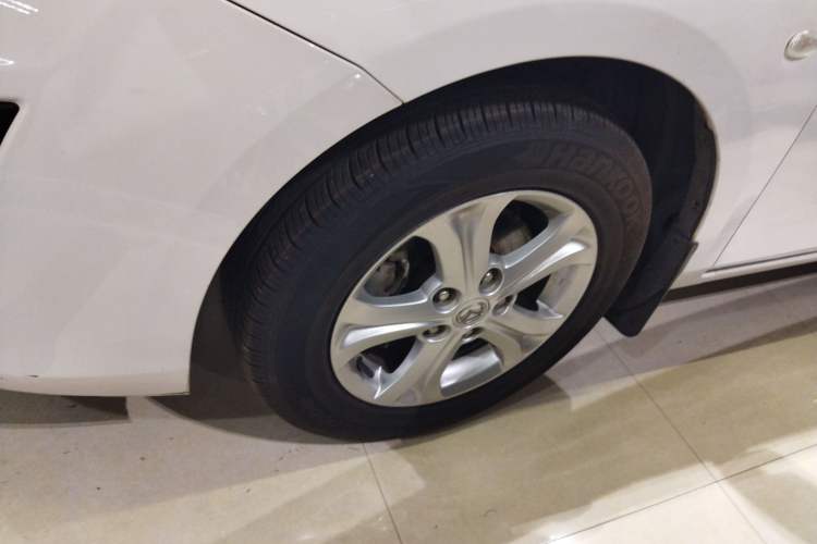 Used Mazda 3 2013 Sedan 1.6L Automatic Elite Model Exterior 7