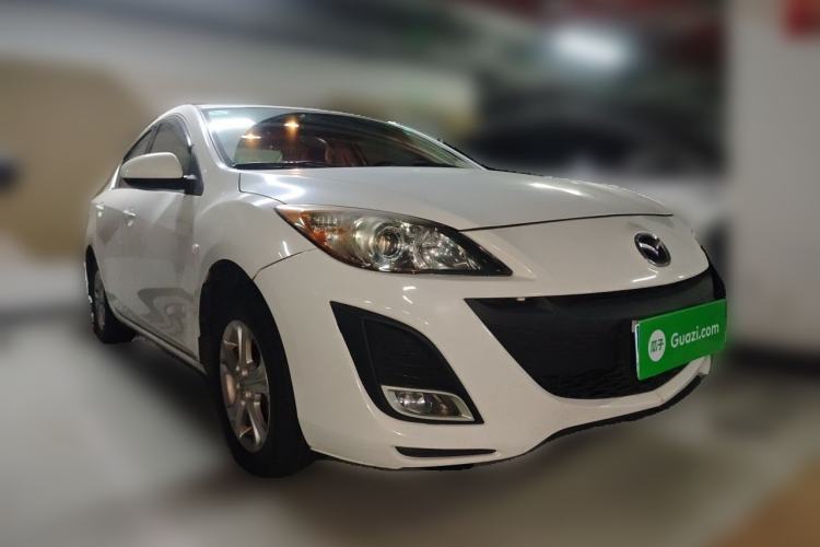 Used Mazda 3 2013 Sedan 1.6L Automatic Elite Model Front Right 45 Deg