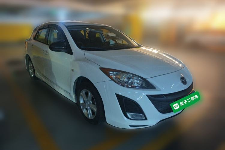 Used Mazda 3 2013 Hatchback 1.6L Automatic Elite Model Front Right 45 Deg