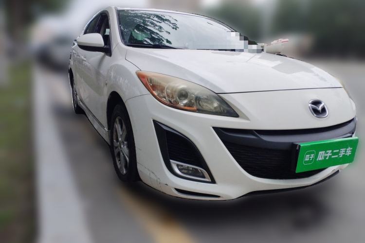 Used Mazda 3 2013 Hatchback 1.6L Automatic Elite Model Front Right 45 Deg