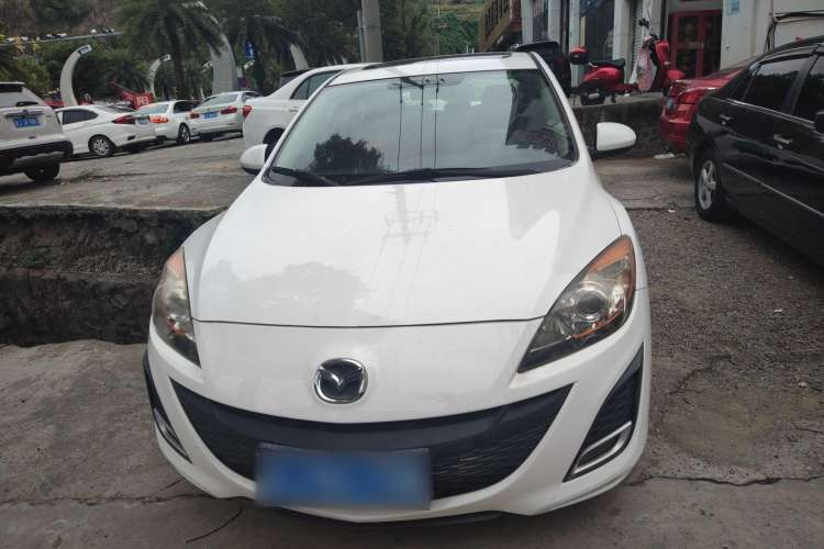 Used Mazda 3 2013 Hatchback 1.6L Automatic Elite Model Front