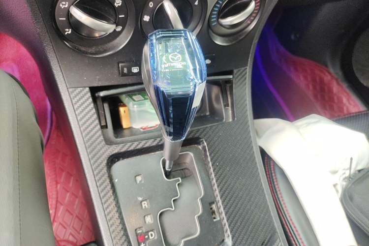 Used Mazda 3 2013 Hatchback 1.6L Automatic Elite Model Gear Lever