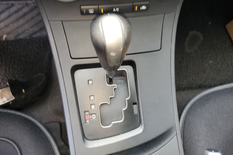 Used Mazda 3 2013 Sedan 1.6L Automatic Elite Model Gear Lever