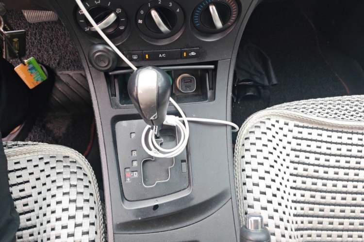 Used Mazda 3 2013 Sedan 1.6L Automatic Elite Model Gear Lever
