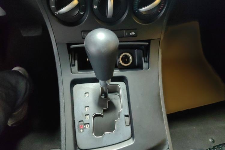 Used Mazda 3 2013 Hatchback 1.6L Automatic Elite Model Gear Lever