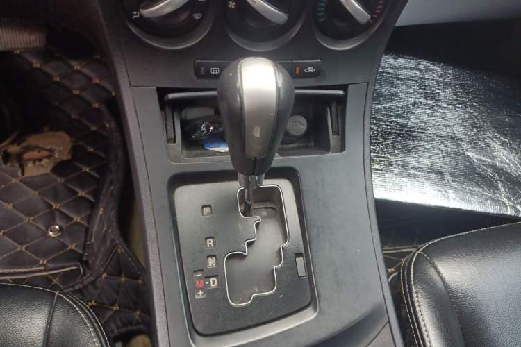 Used Mazda 3 2013 Sedan 1.6L Automatic Elite Model Gear Lever