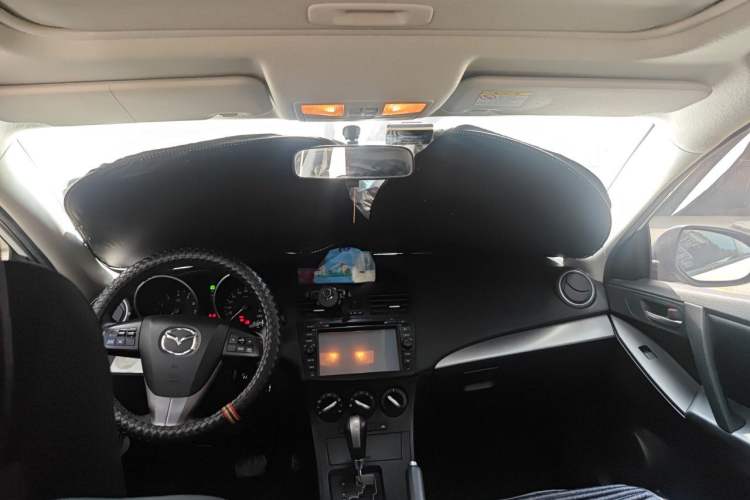 Used Mazda 3 2013 Sedan 1.6L Automatic Elite Model Headliner