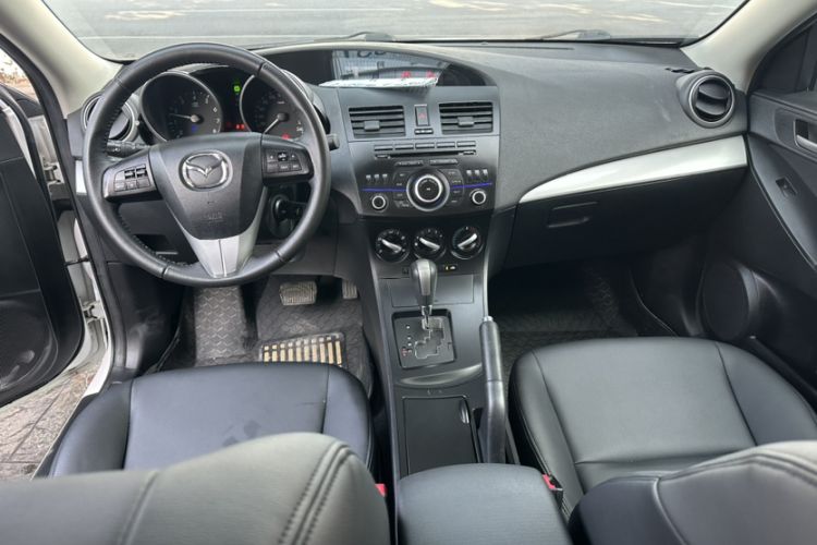 Used Mazda 3 2013 Sedan 1.6L Automatic Elite Model Interior 1