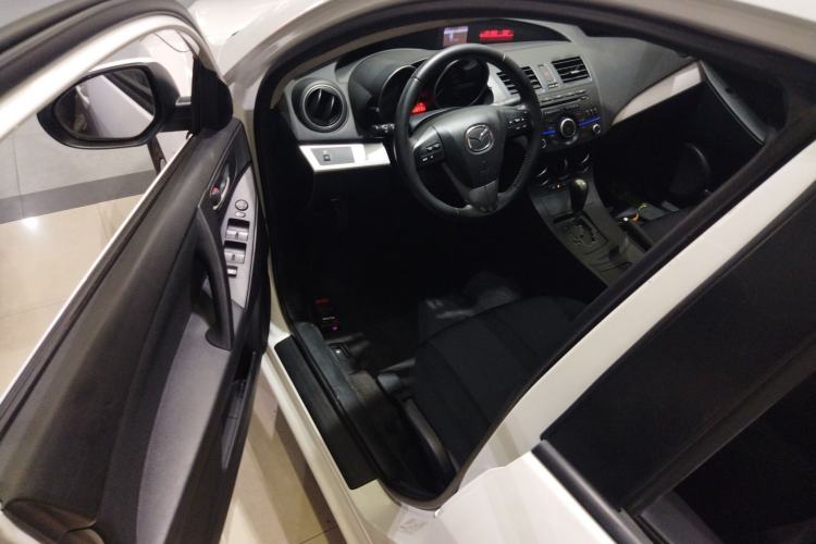 Used Mazda 3 2013 Sedan 1.6L Automatic Elite Model Interior 3
