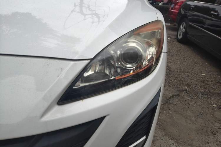 Used Mazda 3 2013 Hatchback 1.6L Automatic Elite Model Left Front Headlight