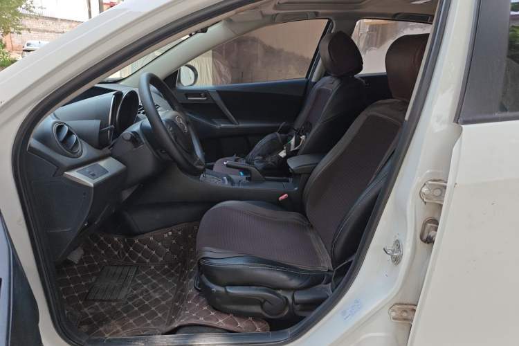 Used Mazda 3 2013 Hatchback 1.6L Automatic Elite Model Left Front Seat